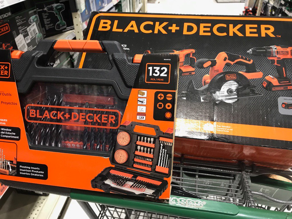 TonjaTT's tweet photo. Buying #powertools for my #projects  🙄 https://t.co/pvA2JyuewQ