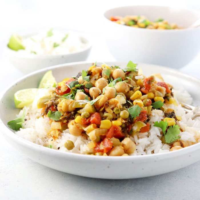 Detoxinista's tweet photo. #AD #Vegan Chickpea Curry from The Instant Pot© Electric Pressure Cooker Cookbook. Get the recipe &amp; WIN A COPY here: https://t.co/ljjgtl92yF https://t.co/aqdlI1do3f