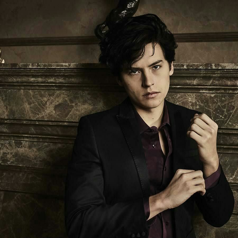 Happy Birthday, Cole Sprouse < 