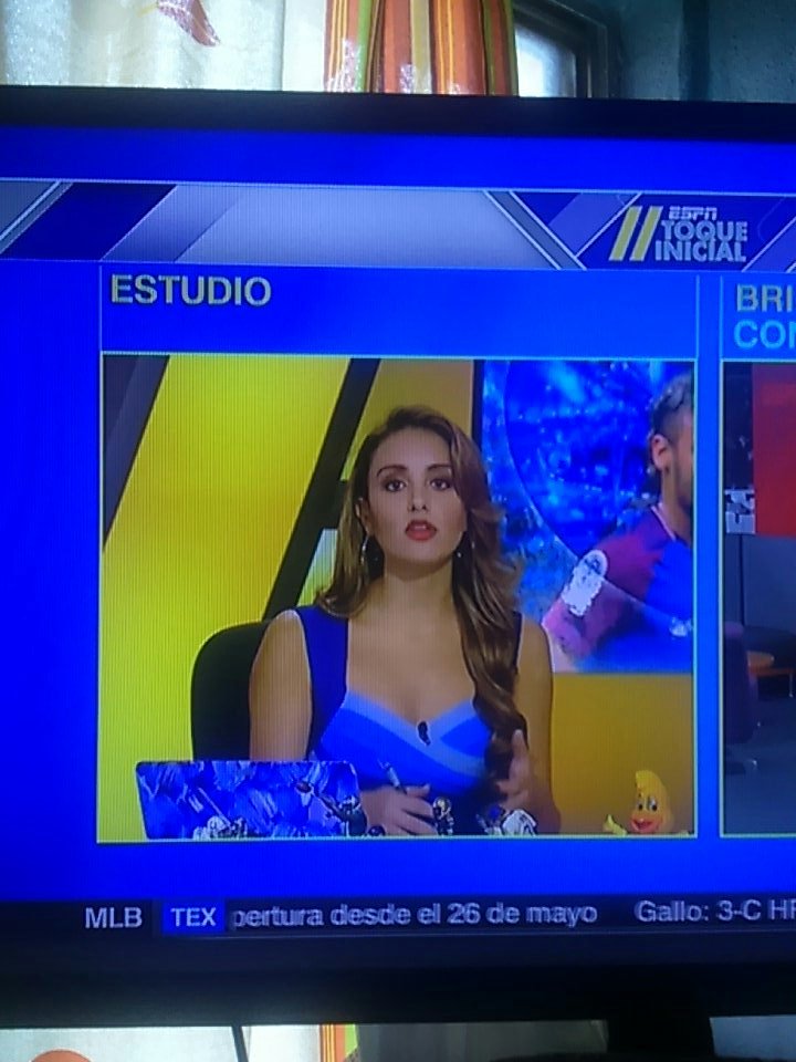 emilianosanches's tweet photo. Brillando y brillando mi Estrellita πππππ @paugr espectacular con tu conducciΓ³n sonrisa y belleza en #ToqueInicial ππππππππππππ https://t.co/bs49xf0owG
