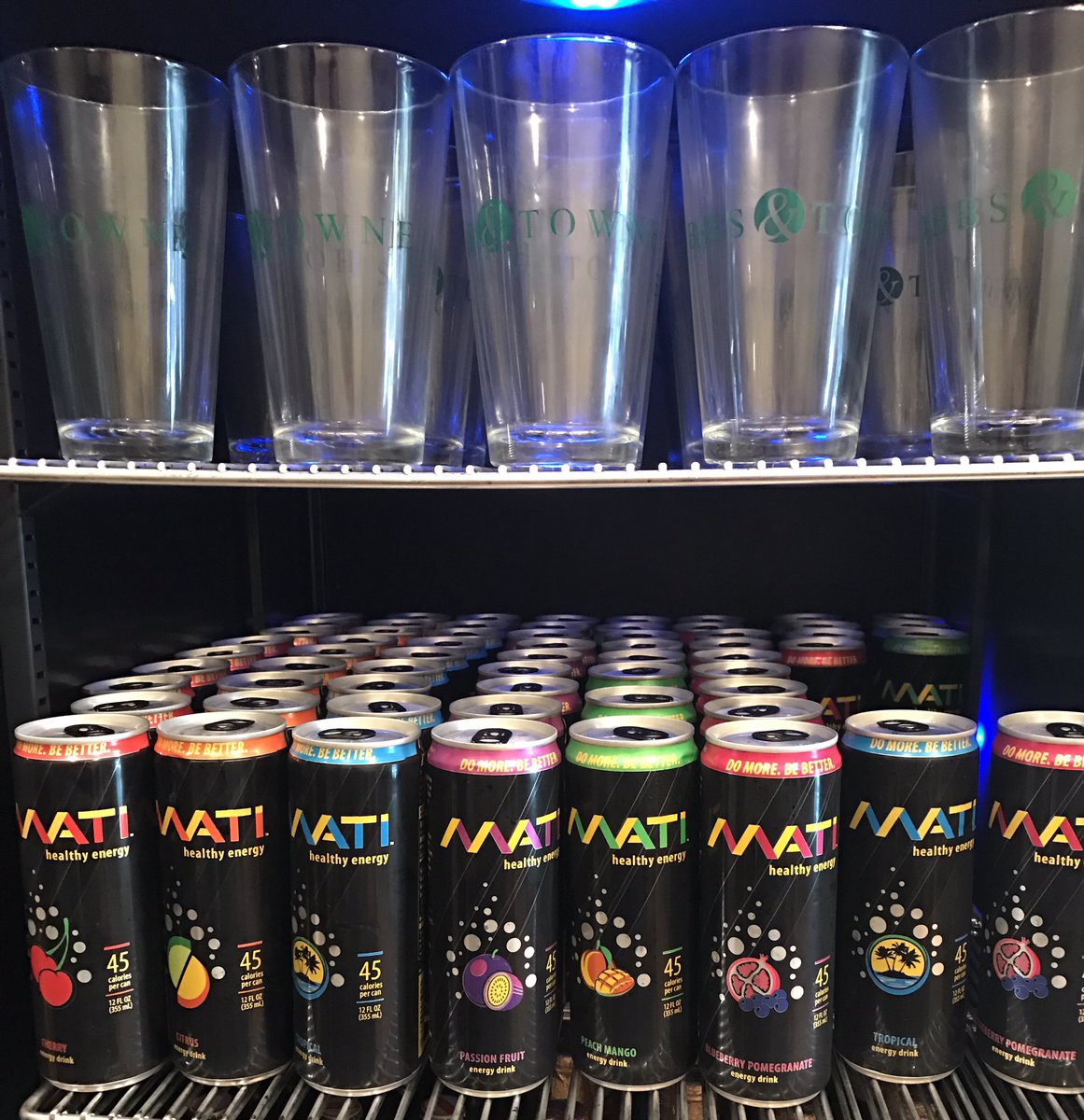 HobbsTowne's tweet photo. Best solution after the dreaded redeye.....select your favorite @drinkmati   Mine is Cherry!#allnatural #matienergy #hobbstowne https://t.co/bUbKssJ0HB