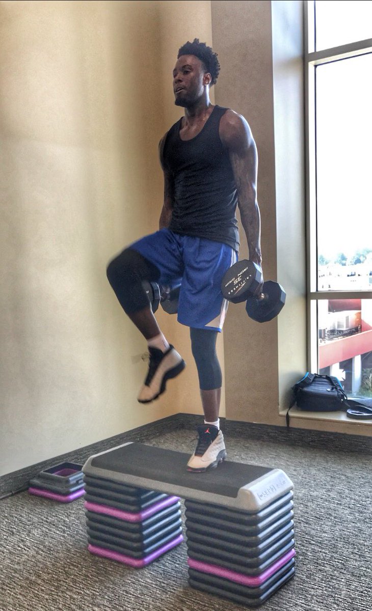 HM_Strength's tweet photo. Chasing the Grind will help you catch the Bag 💰#HighMajor https://t.co/eEjefbLs1D