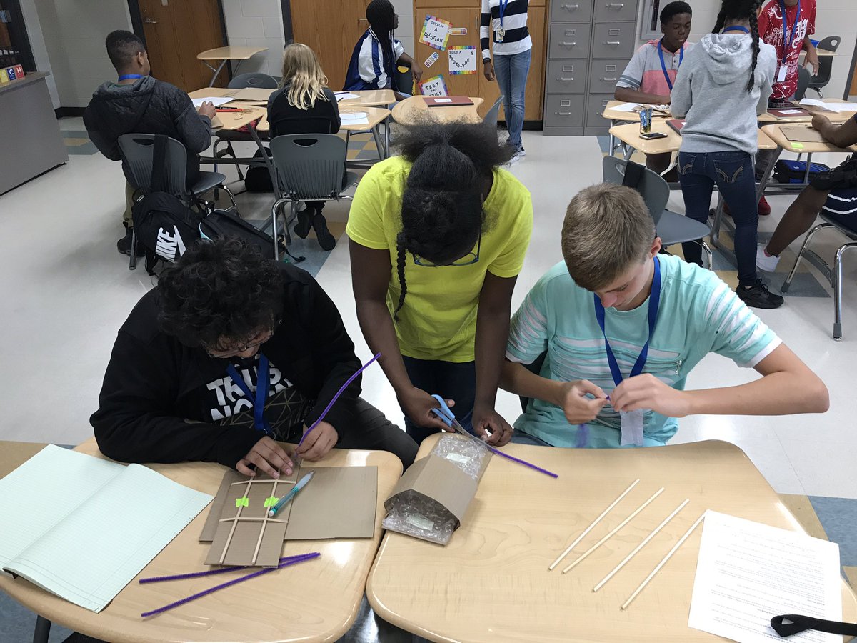PLTW_CHC's tweet photo. Foot orthoses project to kick off the year! https://t.co/uGrB2snxfN