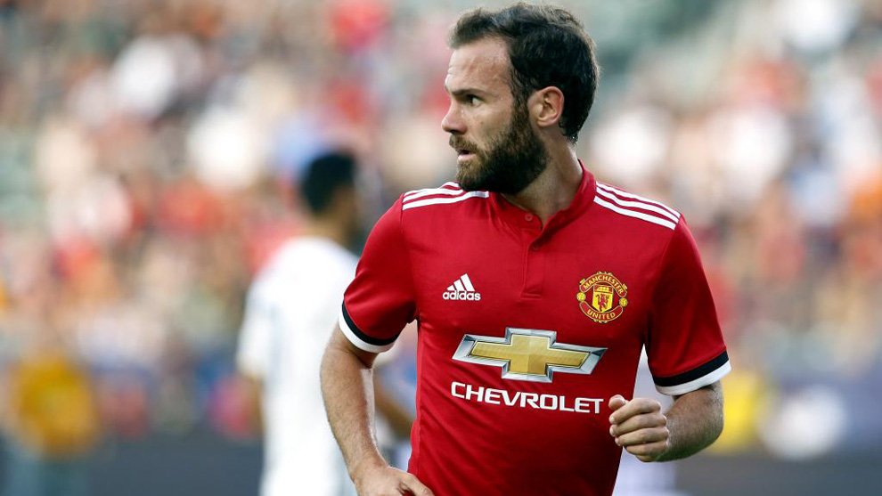 Grande la iniciativa de Juan Mata, propone un reto al mundo del fútbol... ¡donar el 1% de sus salarios! trib.al/xgfH7zl  <a href="/juanmata8/">Juan Mata García</a>