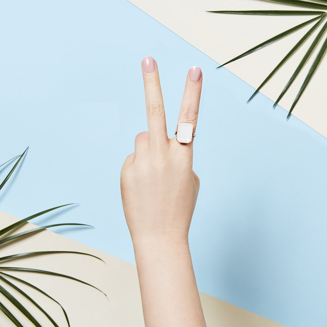 ☀️ Summer Sunset Sweepstakes!!☀️
Enter for a chance to win over $1,500 worth of products from some awesome brands!
ring.ly/2vzfuTQ