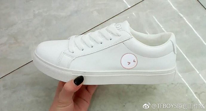 tf_wangjunkai21's tweet photo. #TFBOYS #AliveFour https://t.co/XGc2VtXPzT