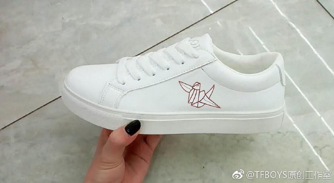 tf_wangjunkai21's tweet photo. #TFBOYS #AliveFour https://t.co/XGc2VtXPzT