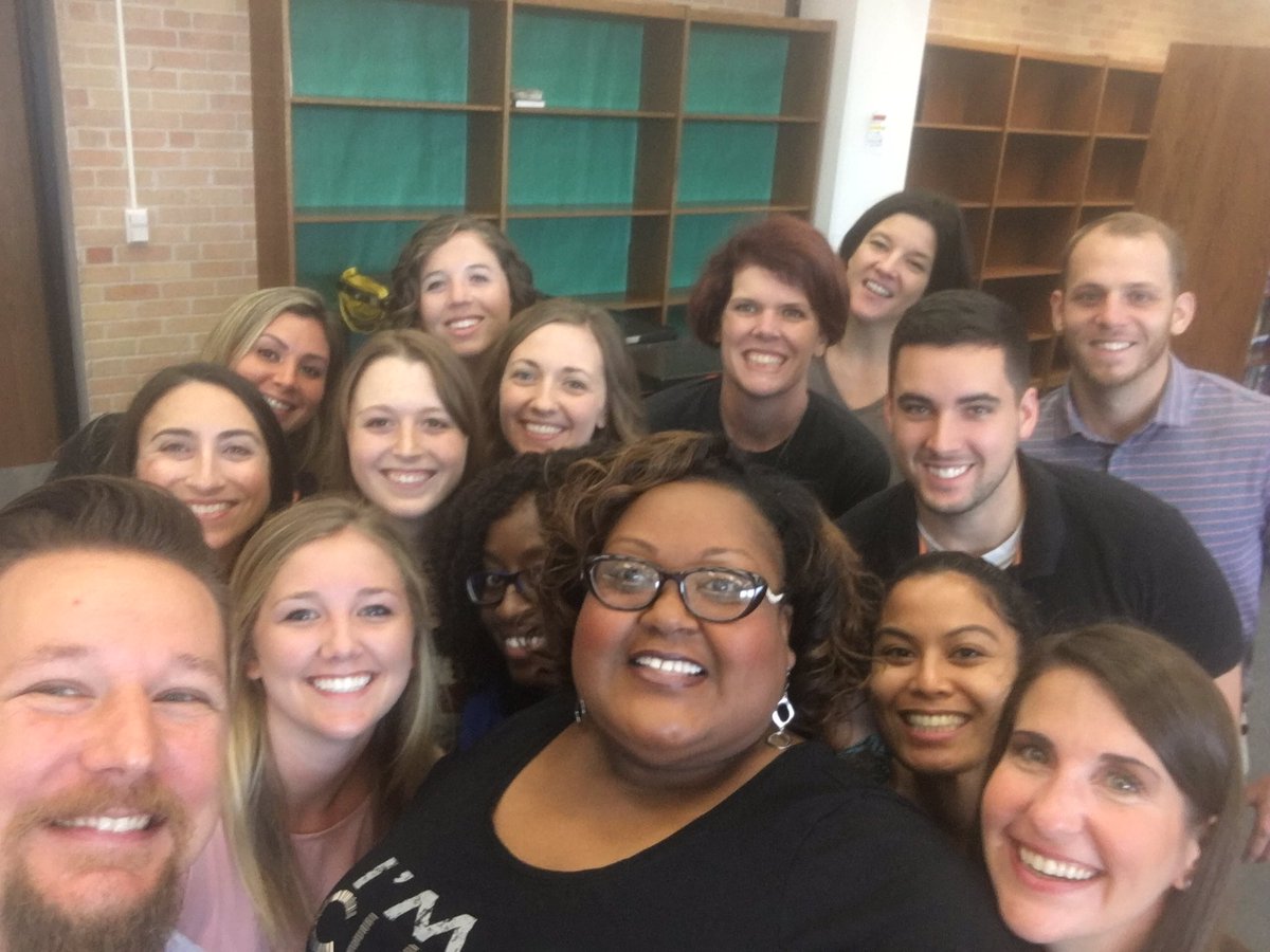 yolanda_gaither's tweet photo. So excited to welcome new teachers to Apollo. @Apollo_JH #cantstopRISD #apollogearup https://t.co/MseI1X6Vf4