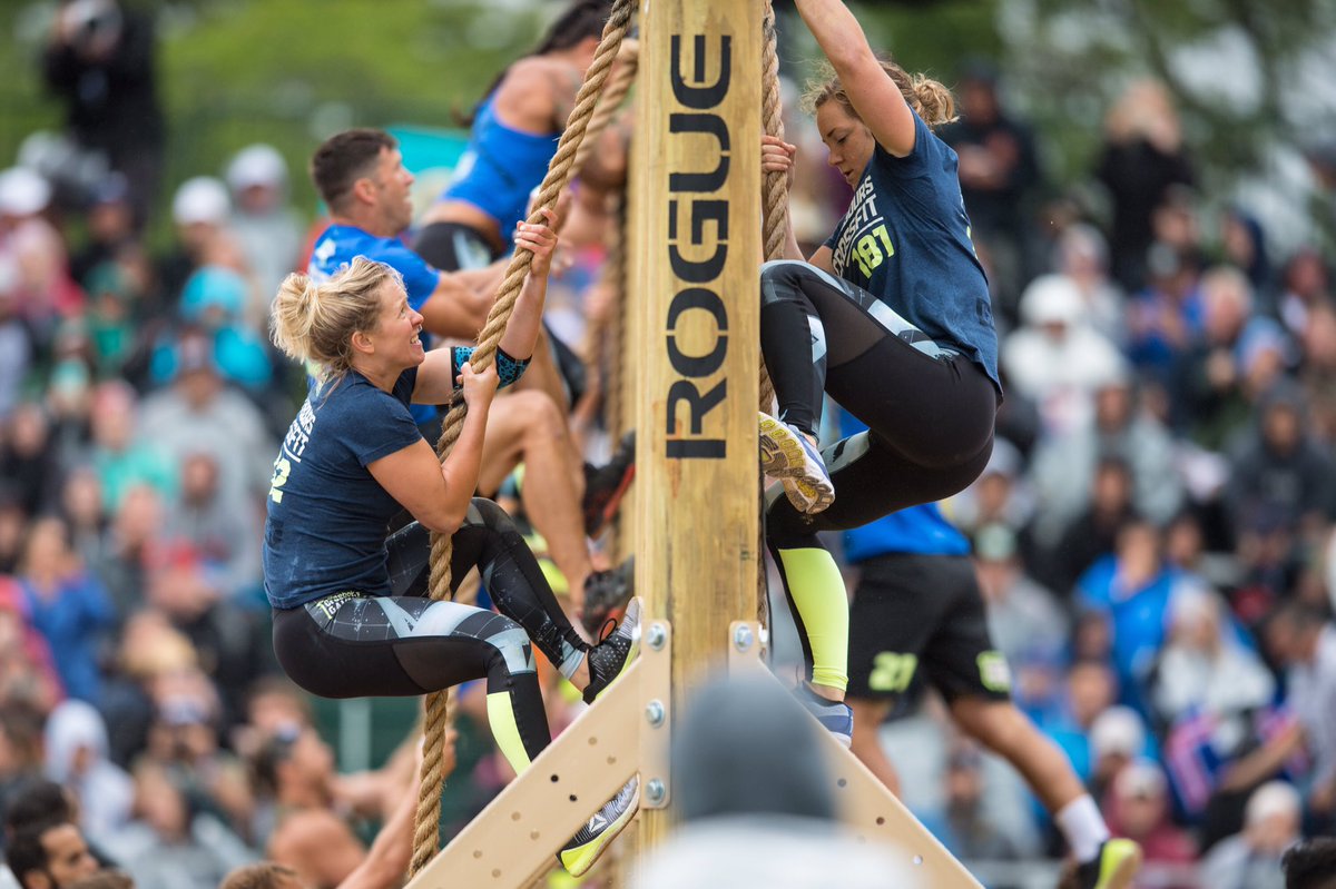 CrossFitGames's tweet image. The @12labours lions 🦁 roll through the Team O-Course to open the day with an event win (6:37.06)