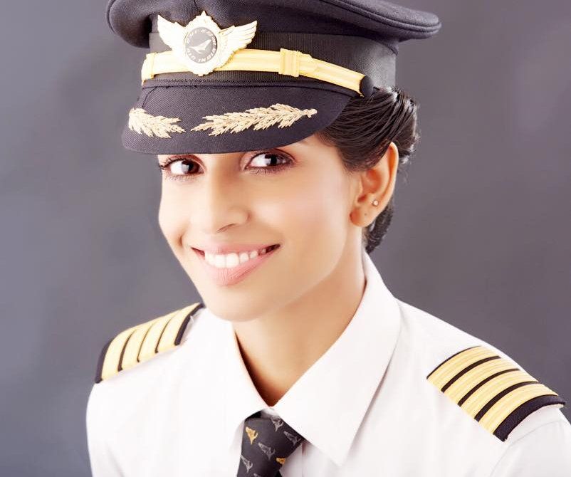 sandyshares's tweet photo. This Woman Is the World's Youngest Female #Boeing 777 Captain https://t.co/3cksbgfDFD #globalcitizen #pilotlife #ladyaviator https://t.co/EbfTOLOzk1
