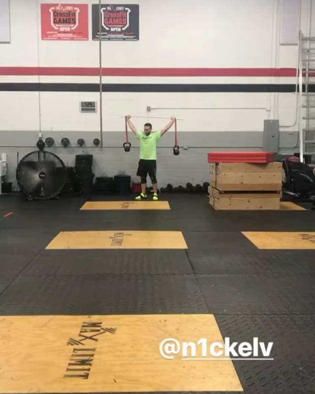 MaxLimitCF's tweet photo. Some of the Olympic lifting class working on overhead stability!! 🏋️‍♀️🏋️@maxlimitcrossfit… https://t.co/KuZvtfUb2i https://t.co/3cttxpbQMa