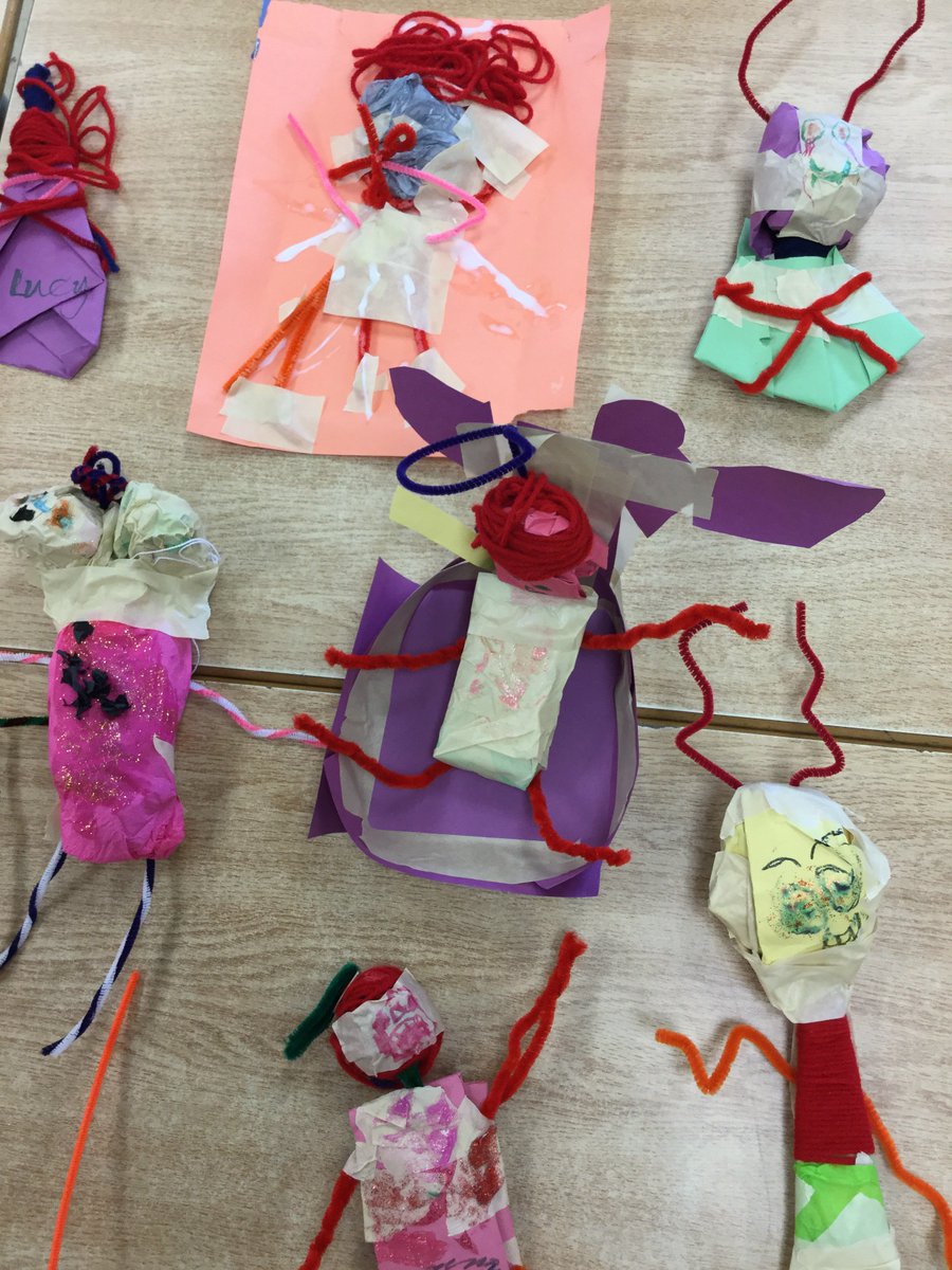 MMPSSI's tweet image. Villain, villain go away! Enchanted dolls will ward you away. @YRDSB #innovation #MakingMagic #FunFridayChallenge