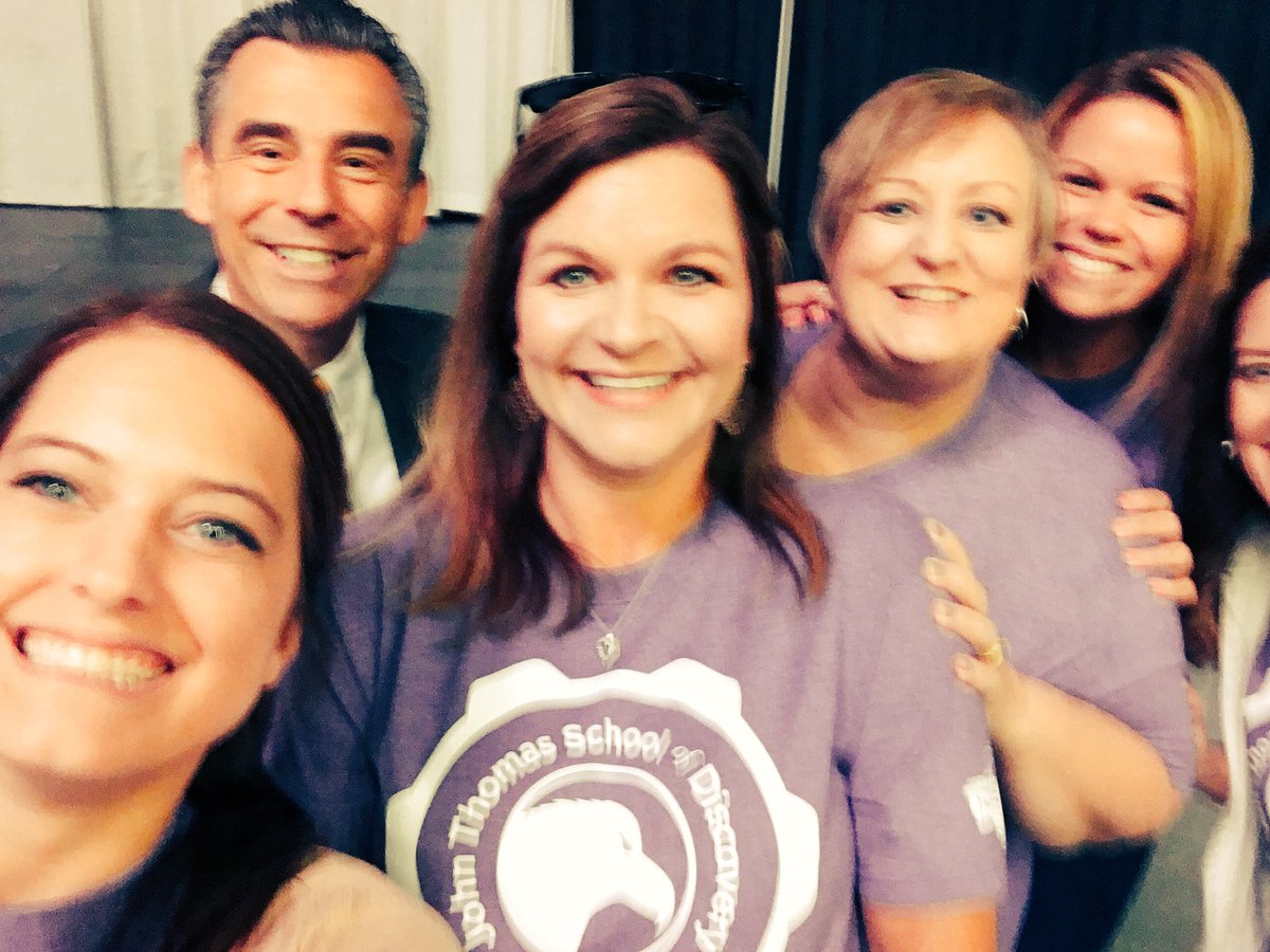 BrianaJ_Trager's tweet photo. @jtsdnixa we take selfies. Enjoyed hearing a fellow St. Charles  alumnus share with us what makes a great educator great. #Inspired https://t.co/baU7BwYM0T