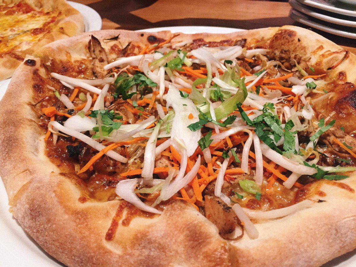 Amazing food at California pizza kitchen at <a href="/FoxwoodsCT/">Foxwoods Resort Casino</a> 😋😋💕 #funatfox #spon