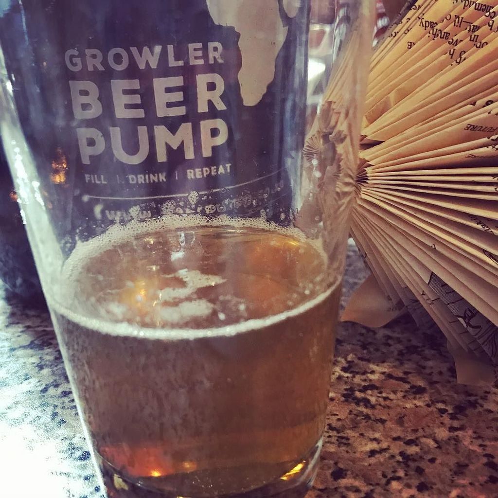 Cheers! #InternationalBeerDay 
Last of our first try of Growler Beer Pump! <a href="/GrowlerCo/">Growler Brewing Co.</a>👌🏻
Can't wait to try somethin… ift.tt/2vzGH8Y