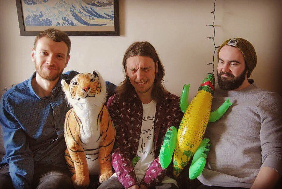 TONIGHT WE PLAY <a href="/VerveMariachi/">Verve Bar</a> IN LEEDS FOR <a href="/InuteroEvents/">INUTERO PRESENTS</a>. THIS IS IT. THE LAST SALOON. GET DOWN FOR 8:30 FOR AN EMOTIONAL NYT OF NOISE. xo