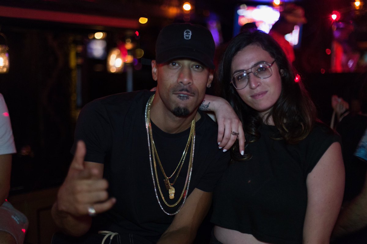 zandrakaye_'s tweet photo. This collaboration is going be a serious problem!!!!! Can't wait for this to happen- @BKLYNSTICKUP X @zansayz #bklynstickup #zandrakaye https://t.co/v1Ay03OxBP