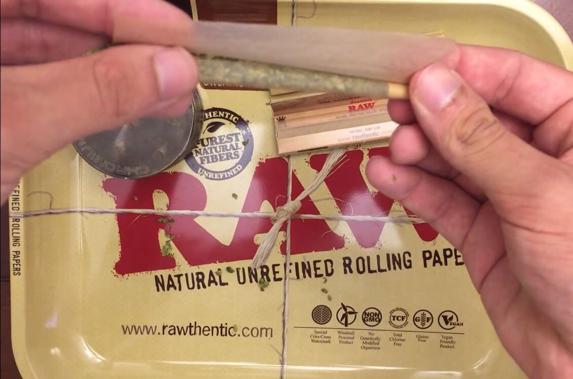 How to roll a perfect joint every time!

youtu.be/Ns7YyxauXpg