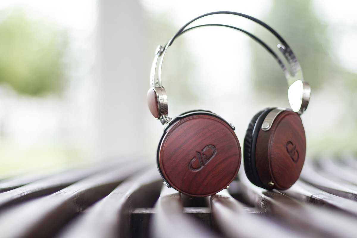 DDAudioForLife's tweet photo. Need good quality #backtoschool #headphones or #earbuds? 
Order now: https://t.co/uYeABqgVJL
FREE SHIPPING* 
*Continental U.S. orders only. https://t.co/T0oUnG93wR
