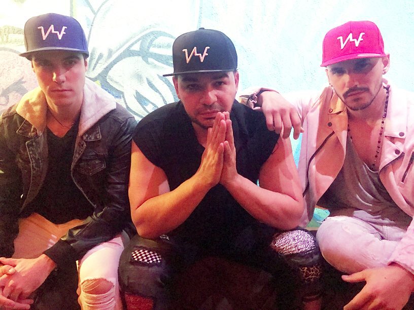 <a href="/losaviadores/">LOS AVIADORES</a> ESTRENAN MIEMBRO EN SU TRIPULACIÓN. Ver #Nota por zonavipweb.blogspot.com/2017/08/los-av… gracias a <a href="/PressARB/">ARB Press I Agencia de Comunicaciones</a> RT