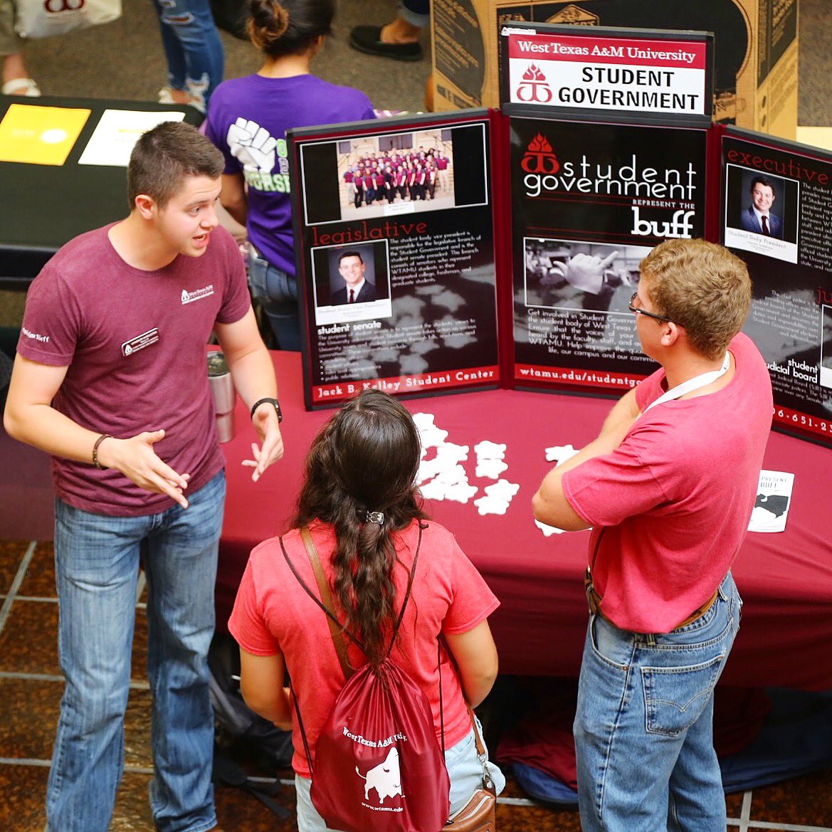 Hey, that's student body president Chandler Huddleston telling new #Buffs why they should get involved at WT! #nsoatwt #wtamu #getinvolved