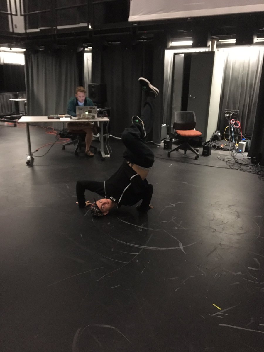 williefcaldwell's tweet photo. @Electroskip rehearsal for #CubeFest2017 you're not gonna want to miss this! Tickets still available @ArtscenteratVT @ICATatVT #spatialized https://t.co/xapBrLQxHV
