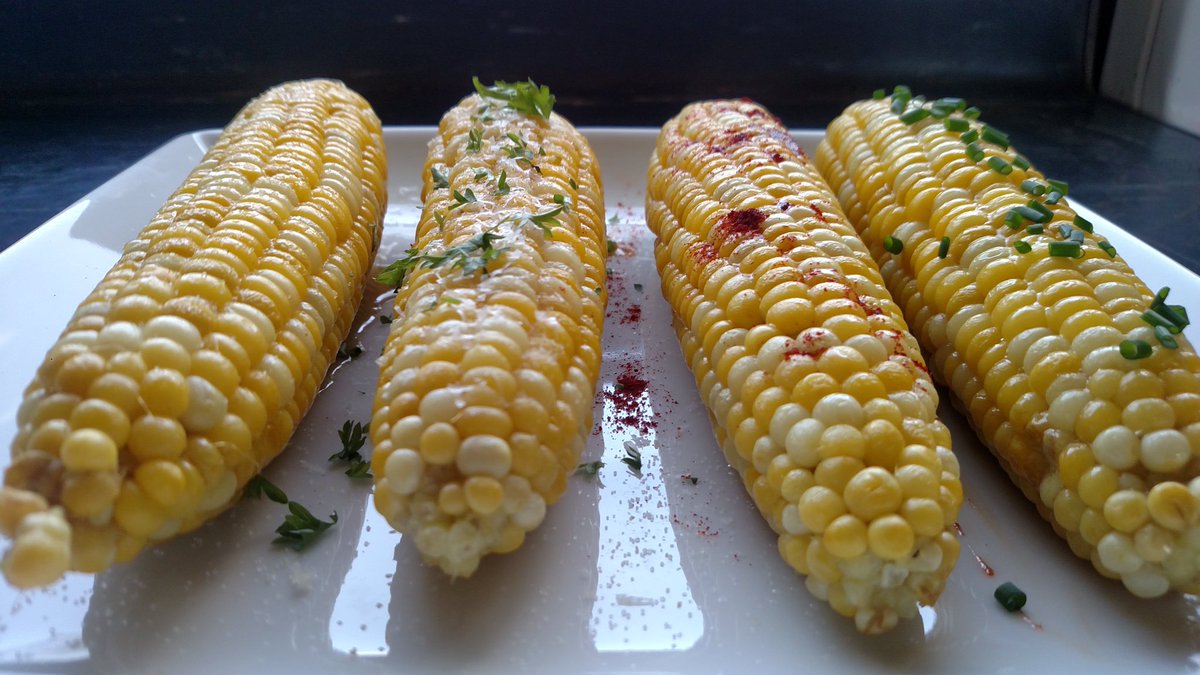 maple_kitchen's tweet photo. #Iowa #Sweetcorn with #maplecream who knew it could be this good! https://t.co/nGEcR4ObaL