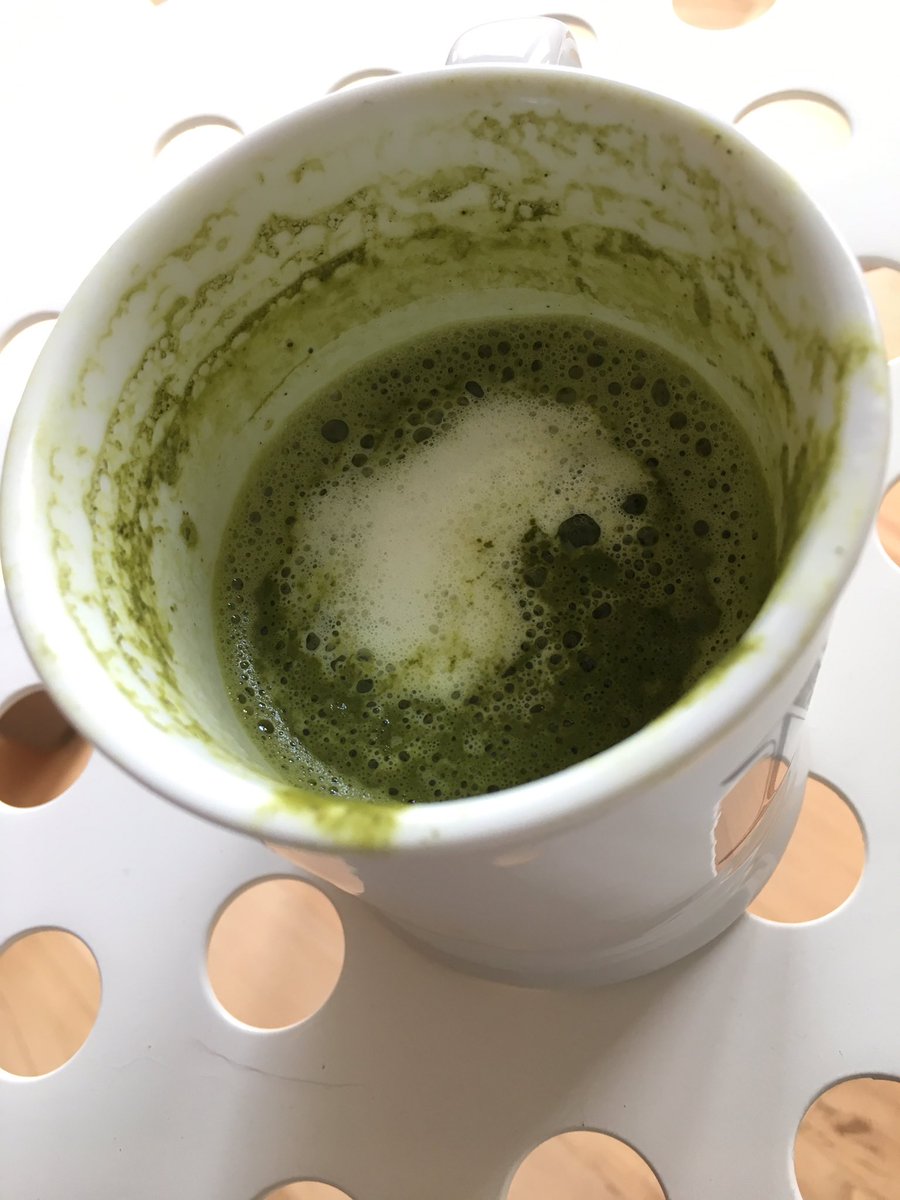 CaraMentzel's tweet photo. It just ain't the same. #matchalatte #lesscaffeine #greengirl https://t.co/cNYNkOCrMF