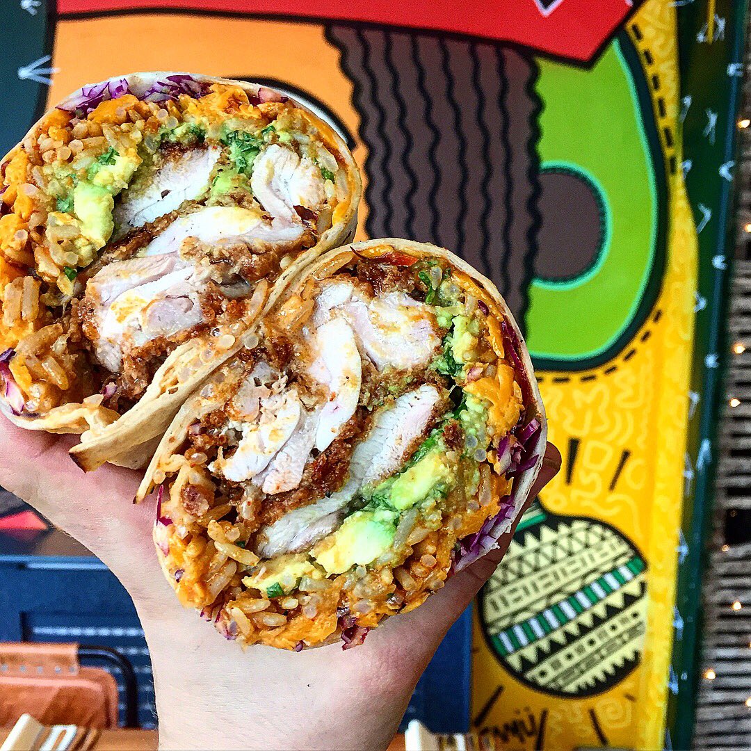 rowan_baker22's tweet photo. Beef or Chicken?
Either way get a burrito & a beer for £10 tonight
#jivekitchen #mexican #streetfood #burrito #beer #tacos https://t.co/P75FrTP9A4
