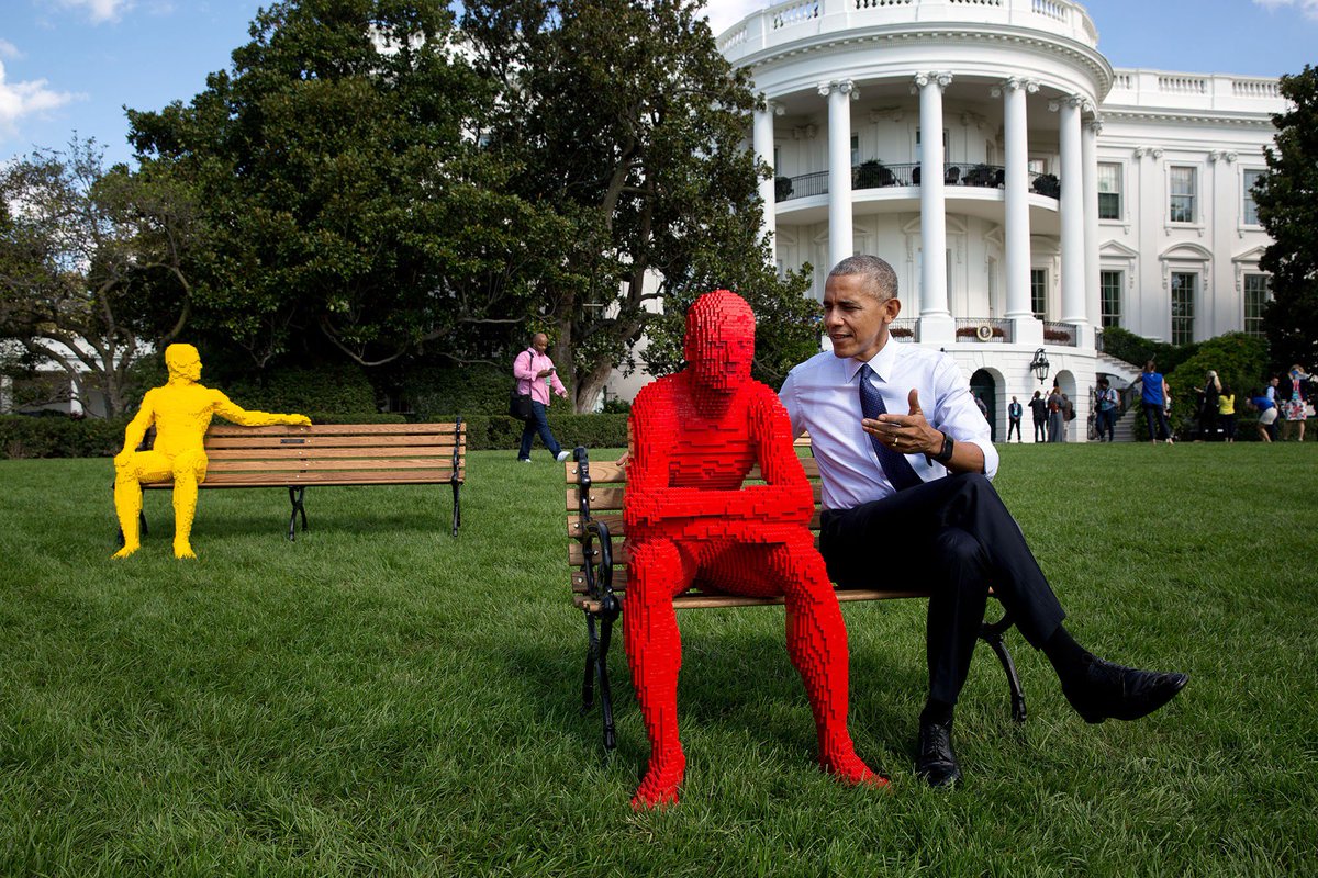 StephanieDong's tweet photo. Barack Obama! Yo it's YOUR BIRTHDAY!!! I'm wishing you the best. So go surf some waves (or something cool like that), you deserve it! https://t.co/0huyLVUb5a