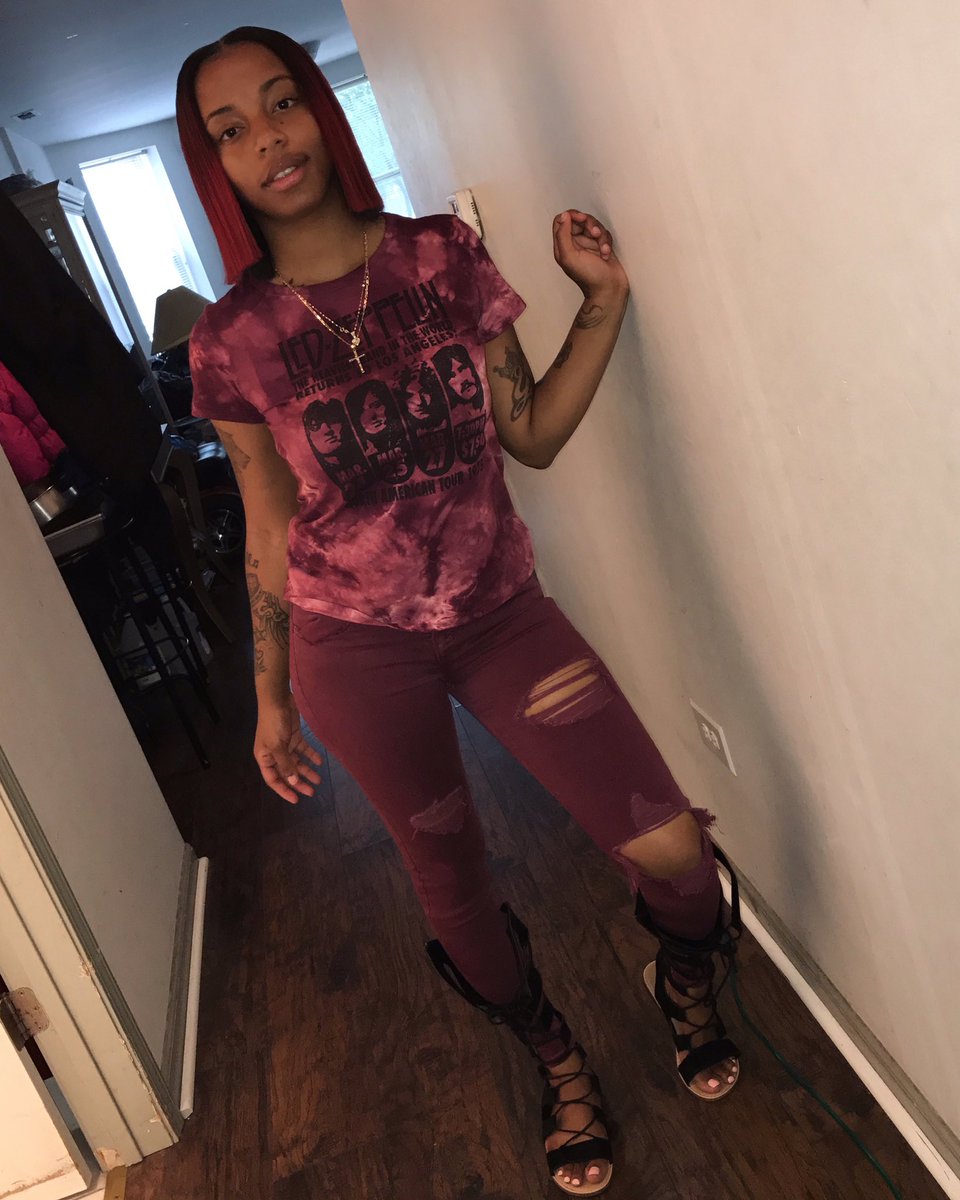 sasha_darapper's tweet photo. We Gon Band Up Or You Gon Get Left 🤷🏽‍♀️🤘🏽😍💃🏽 https://t.co/DITZVp0KJM