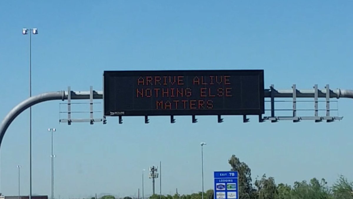 Mary_2the_Mo's tweet photo. Fuck yes, @ArizonaDOT 🤘😂
#MetinPhoenix @Metallica @98KUPD
#NothingElseMatters https://t.co/v6b47zi6wx