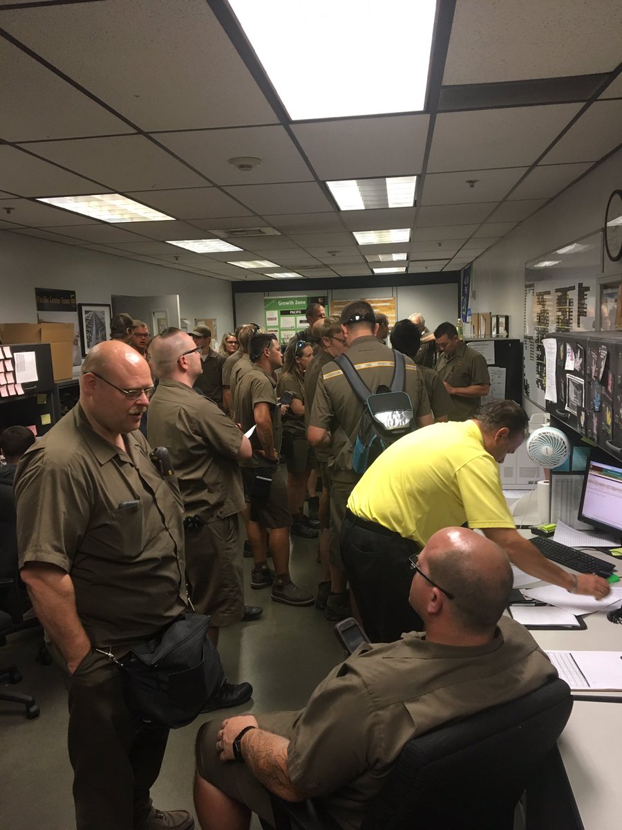 Happy Friday from the Pacific Center! Generating Ground with Freight Pricing leads! Let's get it!@NorthwestUPSers @paulevansups <a href="/proudupser/">Jeffrey Prewitt</a>