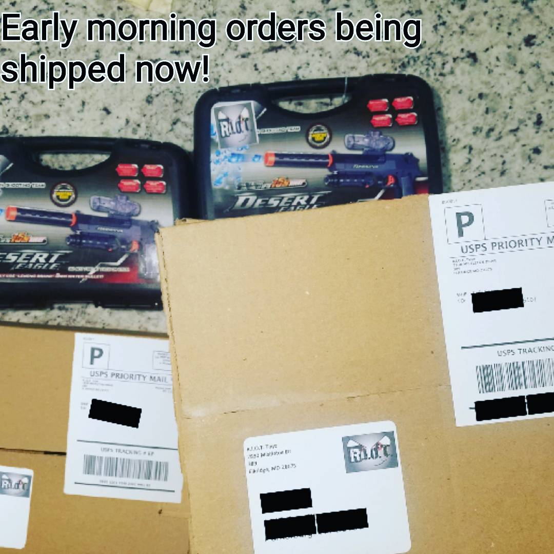 Sidemoneyhustle's tweet photo. Orders being processed and shipped out now. #OnlineMarketing #OnlineBusiness #nerf #toygun #Forsale #airsoftgun #fun #toyblaster #riottoyz https://t.co/PvXAhRReQN