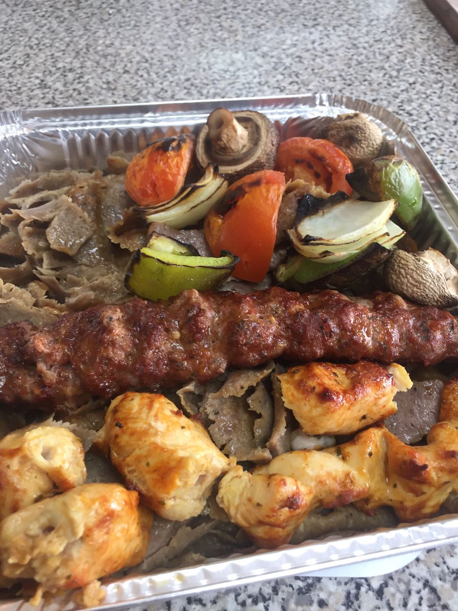thrmex44's tweet photo. #InternationalBeerDay Amir Khan Adam Lallana #Friday400 #FlashbackFriday Red Roman Juan Mata #Maidstone BEST KEBAB 📞01622725500📞🚚Free Delvry https://t.co/IHPlhIVg6N