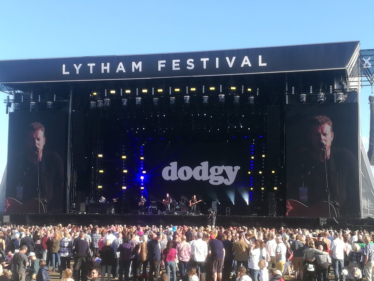 DiscoverFylde's tweet photo. Friday night at the @LythamFestival underway with openers @DodgyUK 

Great party atmosphere! https://t.co/IRjVb48NMa