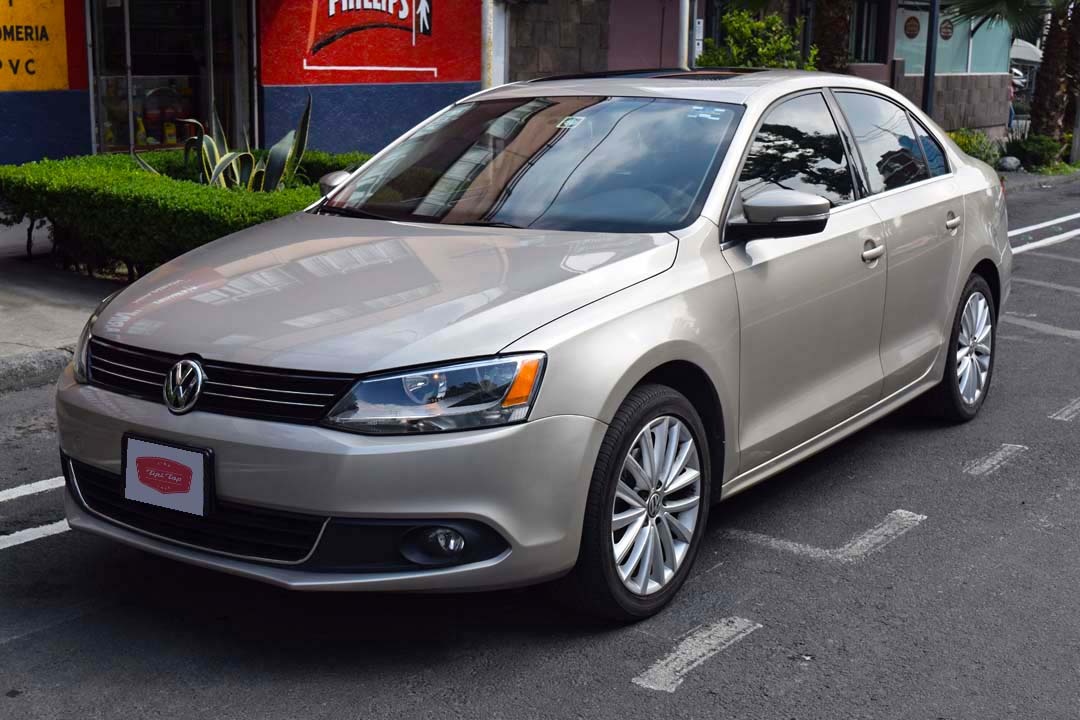 TipiTopmx's tweet photo. #VolkswagenJetta2014 | $198,270 #ConGarantia #Financiamiento #AutosCDMX Compra como nuevo, a precio de seminuevo... HAZ CLICK AQUÍ para verl https://t.co/HrM6WtlWzU