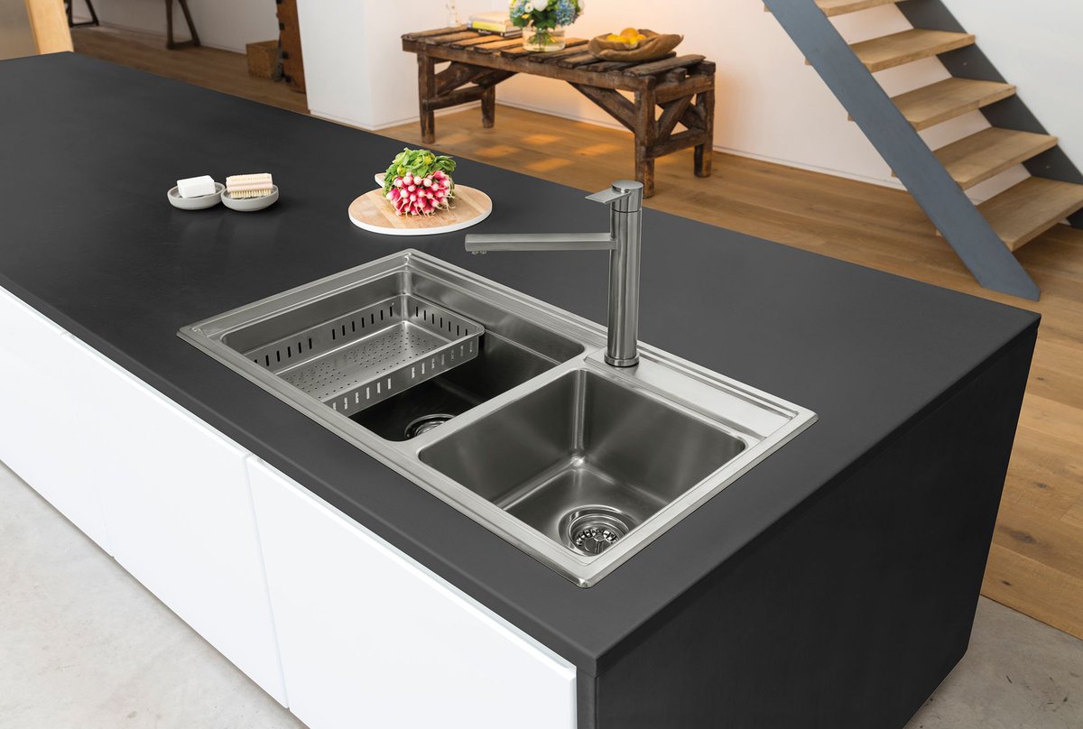 caple's tweet image. Stainless steel has been the first choice for professional cooks over many years. Why not make it yours? #sinkdesign #kitchens