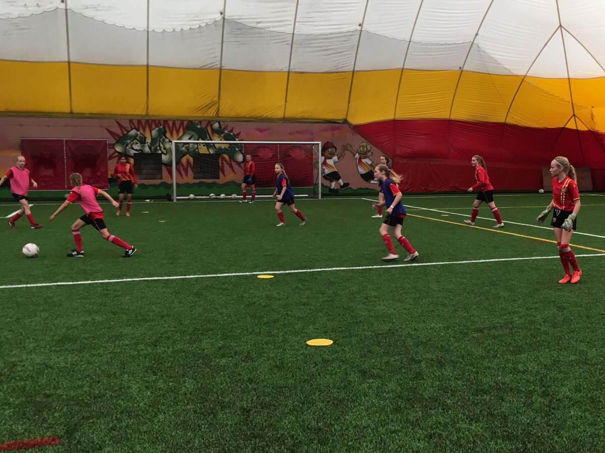 Back to business! Loman jälkeen kaksi viikkoa treeniä takana ja yksi edessä ennen alusarjan alkua. #vjst0405