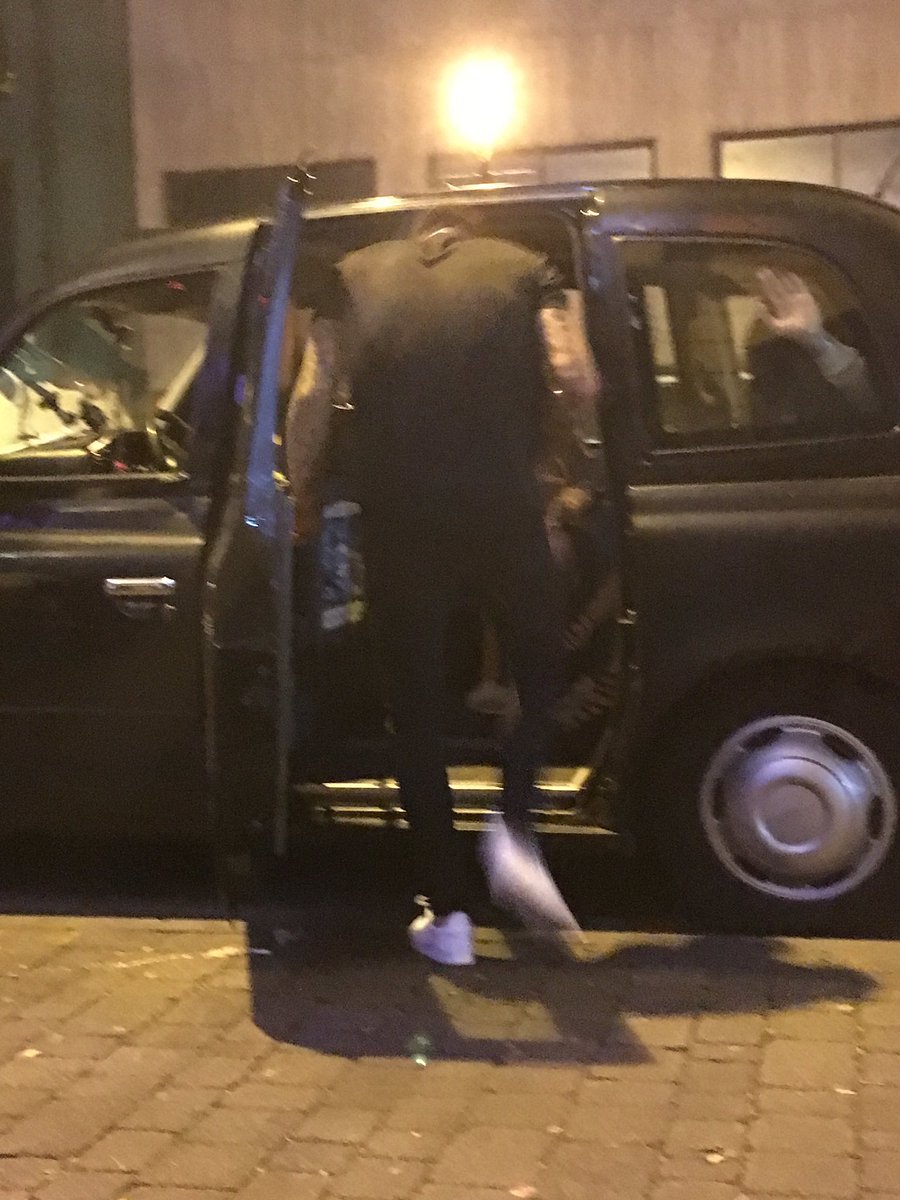 _katierose20's tweet photo. @LoveIsland Sam gowland caught getting in to a taxi with 2 Walsall girls https://t.co/oS4r5bqigL