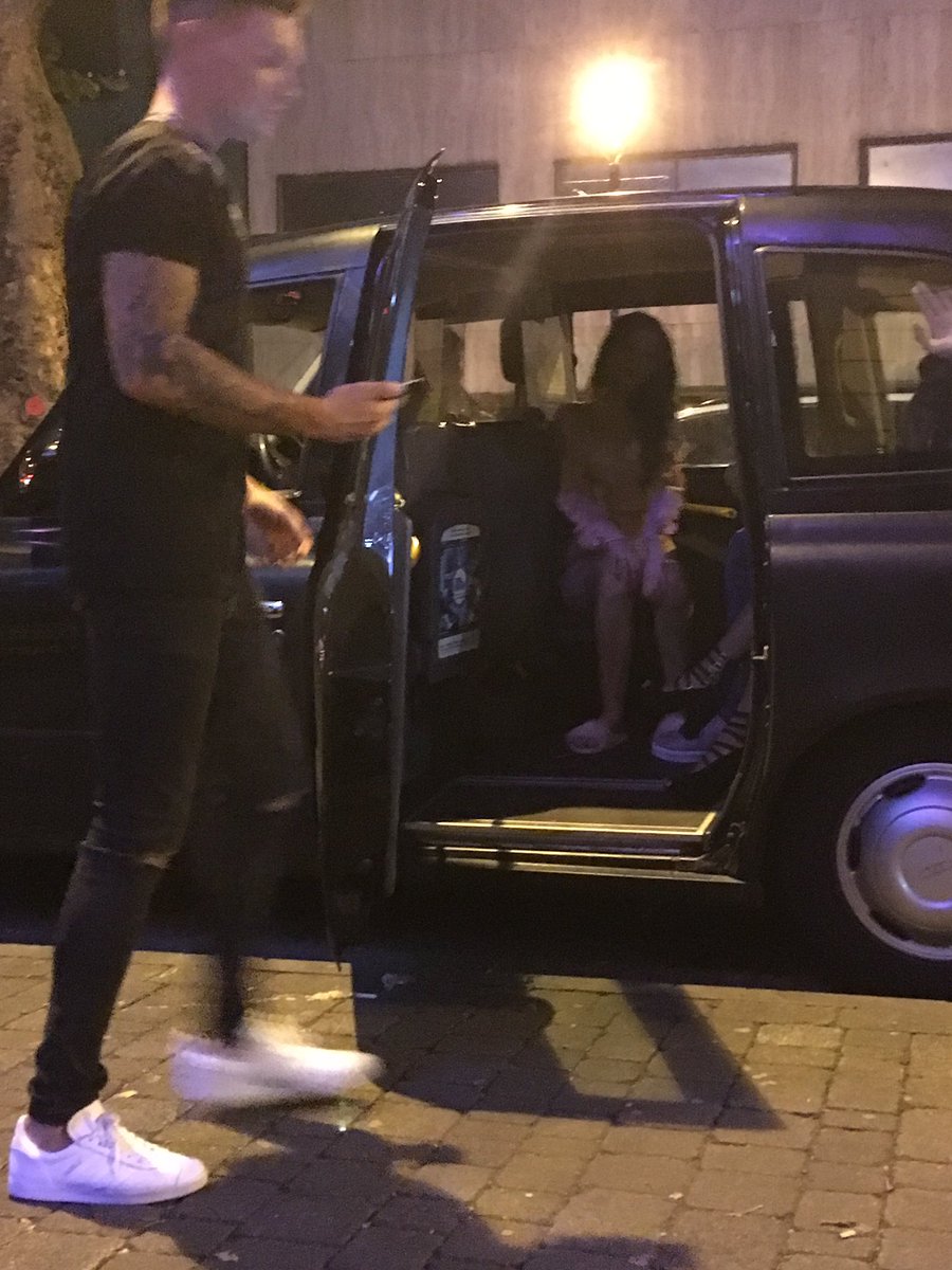 _katierose20's tweet photo. @LoveIsland Sam gowland caught getting in to a taxi with 2 Walsall girls https://t.co/oS4r5bqigL