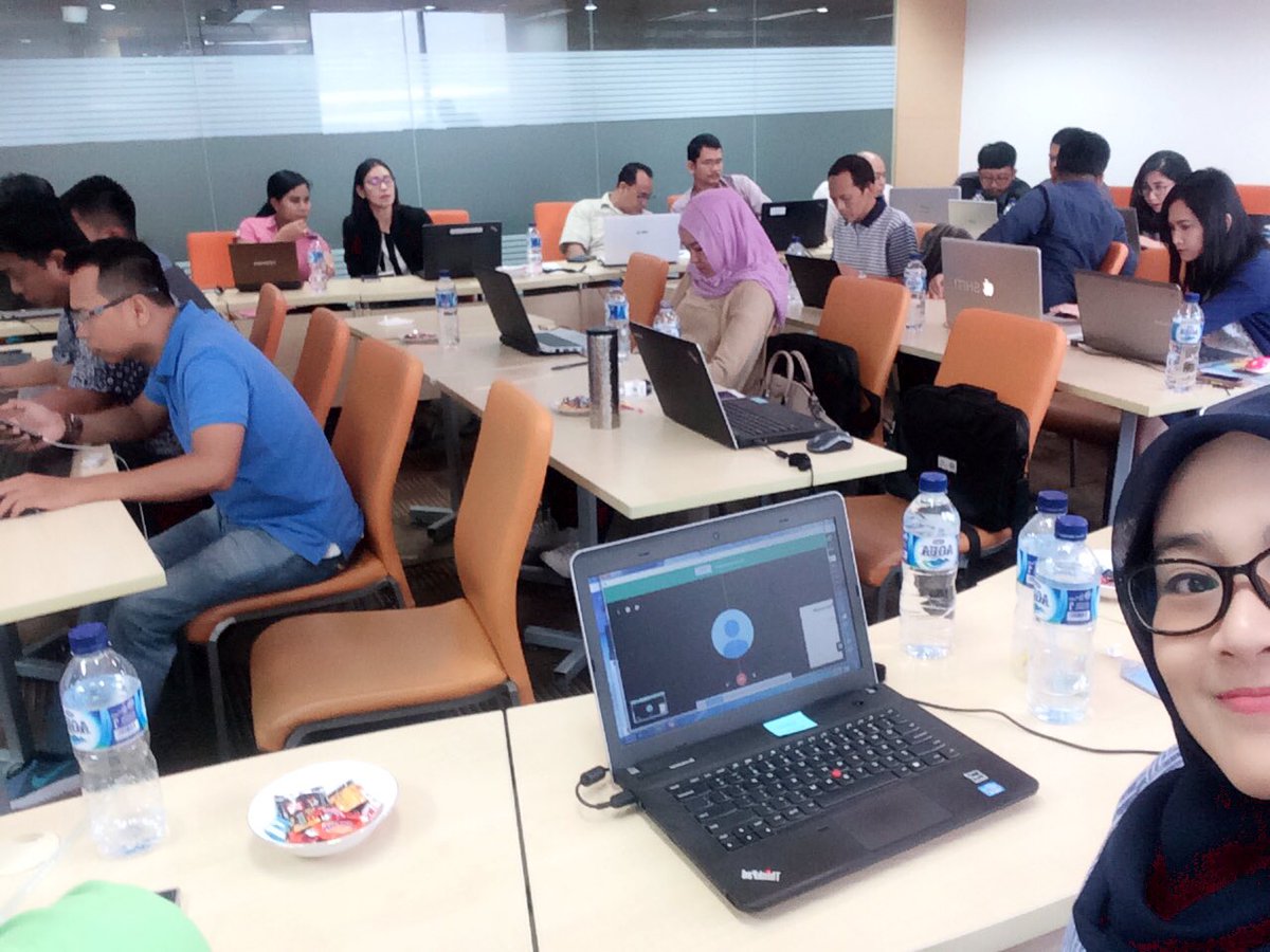 Training w/ google so much fun! #googleeducator1btn