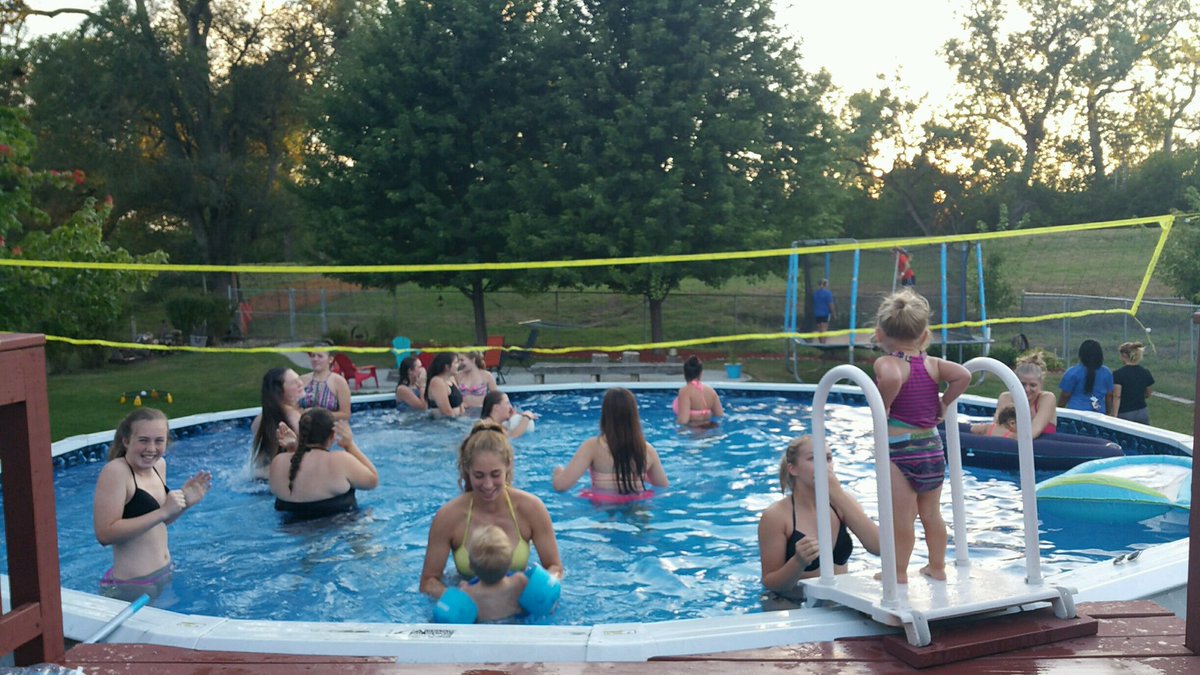 TjVolleyball's tweet photo. Two-a-days are OVER. #reasonstoparty https://t.co/4xzEOwdDm9