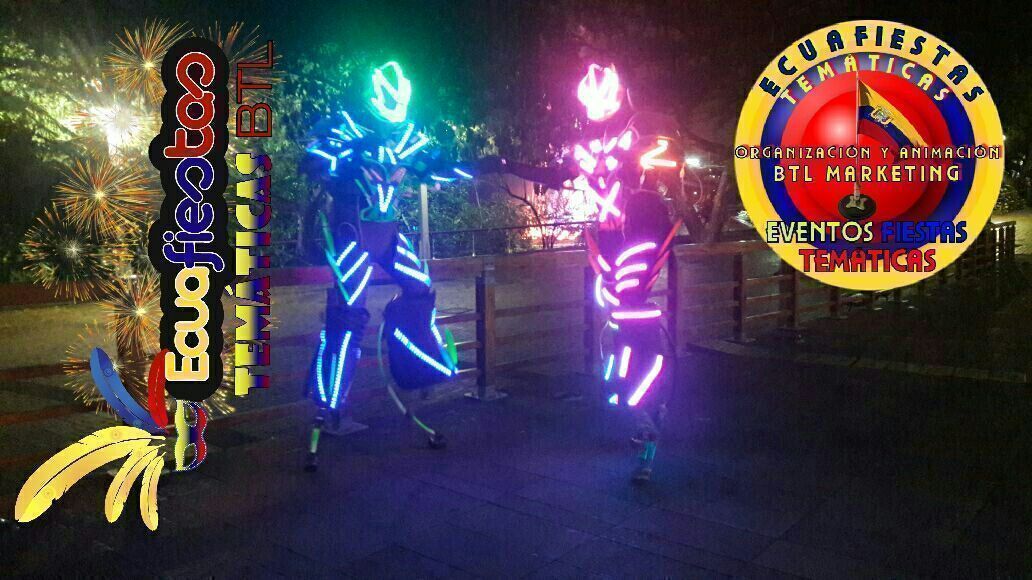EcuafiestasEc's tweet photo. #LedManShow↪#DepredadoresLED↪#GigantesLED↪#GUAYAQUIL🔷#ShowDeTrajesLed🕋#ShowDeGigantesLed↪#RobotsLED↪#FiestasVIP↪#TrajesLED➡WS✆0988652842 https://t.co/HZU5fq8e8A