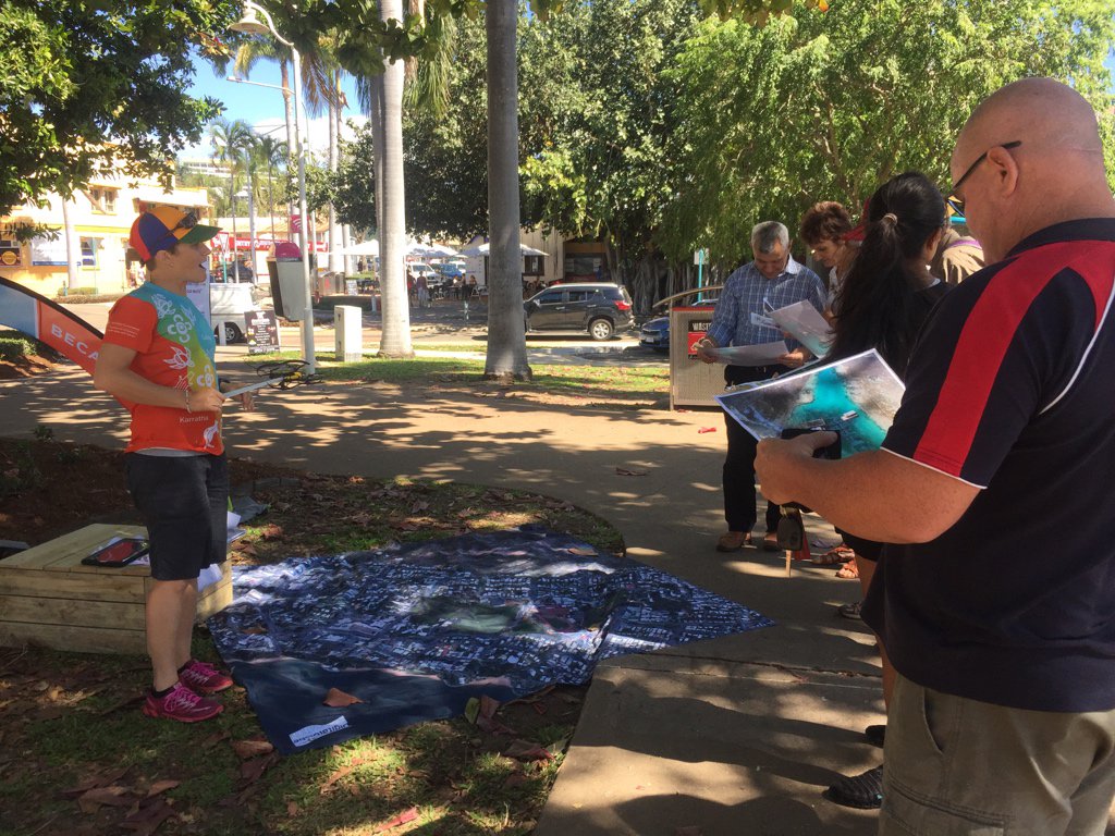 SoapboxSciQLD's tweet photo. @KEJoyce2 building up a crowd talking about #drones! #SoapboxScience @jcu https://t.co/bkatQL3CHm