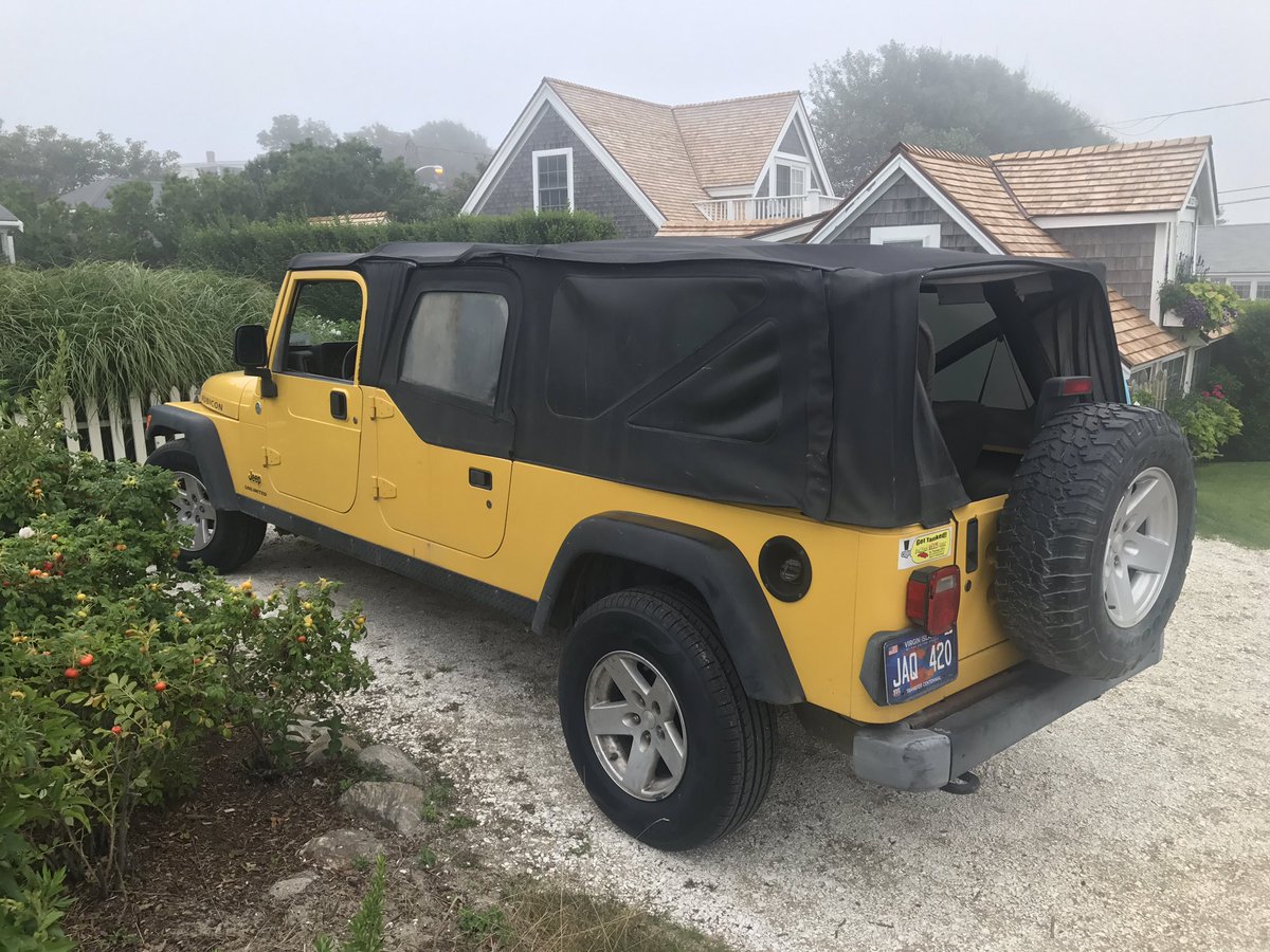 DougDeMuro's tweet photo. Nantucket limo. https://t.co/ADmobjDsTD