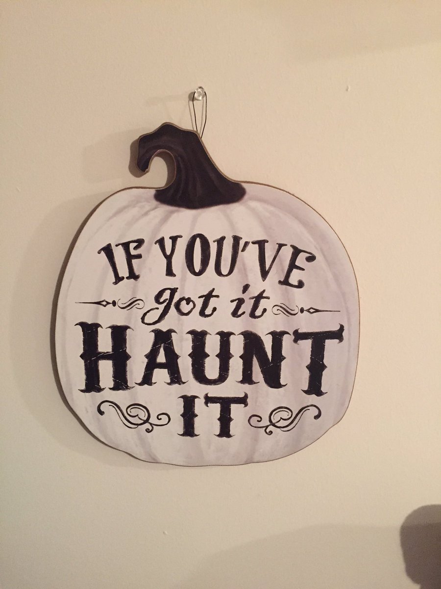 StitchedSally's tweet photo. @Ash_Costello Halloween has arrived at Michaels. Let the home decor hunting begin https://t.co/wVgNNfrvfD