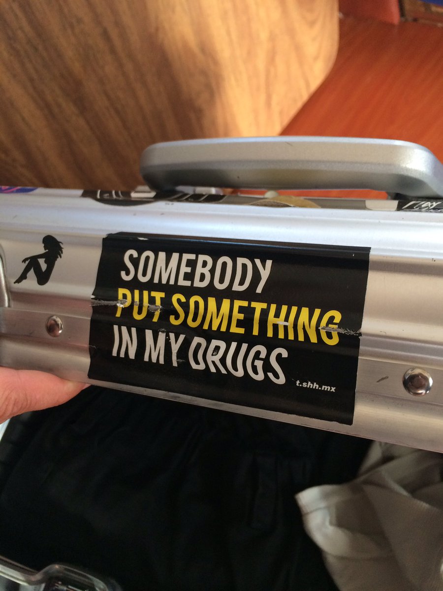 AliGuaGua's tweet photo. Viernes #djcases https://t.co/JeM6y72sWf