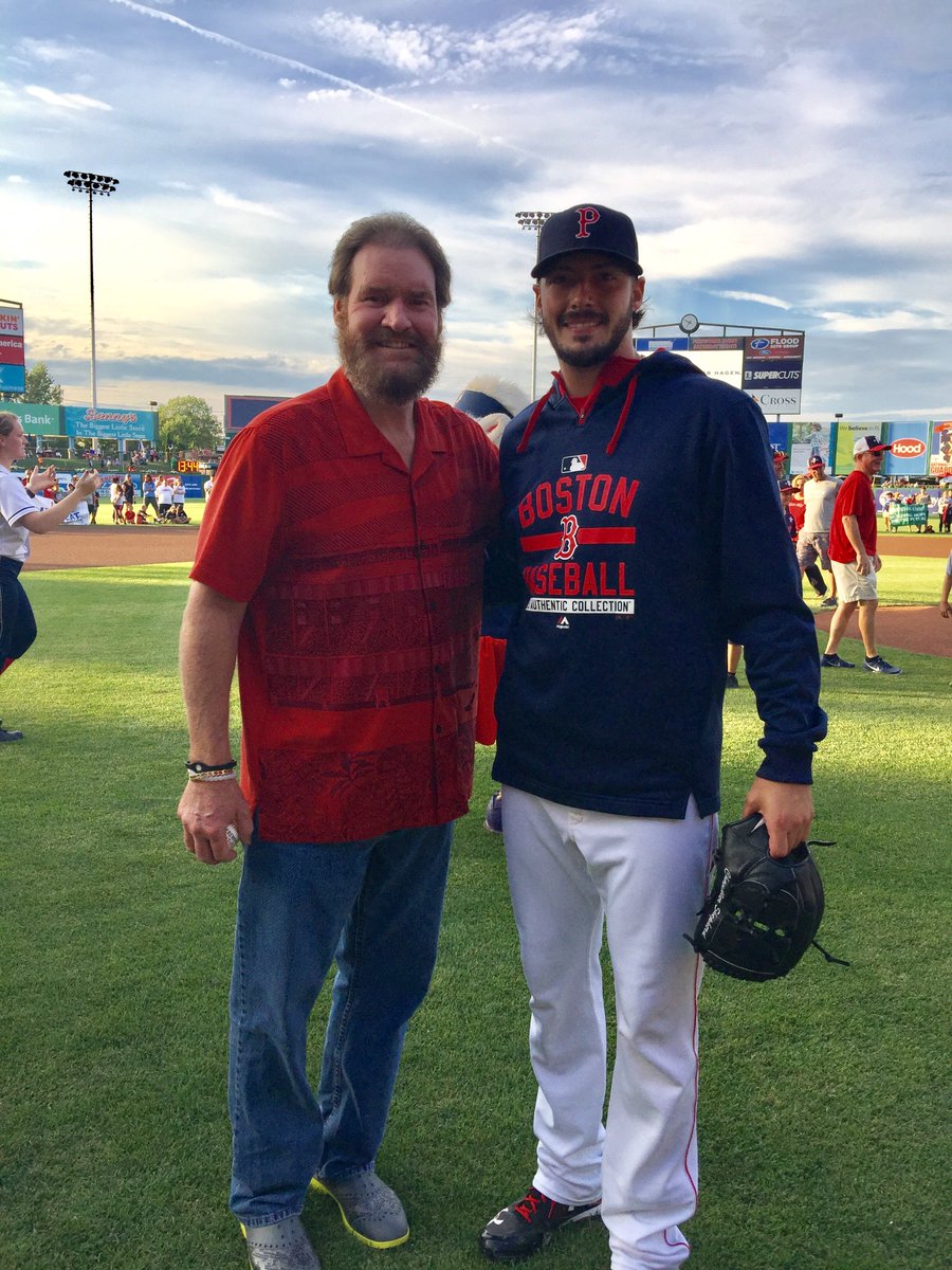 vanderhagen's tweet photo. Amazing evening with @ChickenMan3010 @cshep606 and @PawSox nation! Now get the win! #teamshave #teamnotshave https://t.co/tEbUqNQrK5