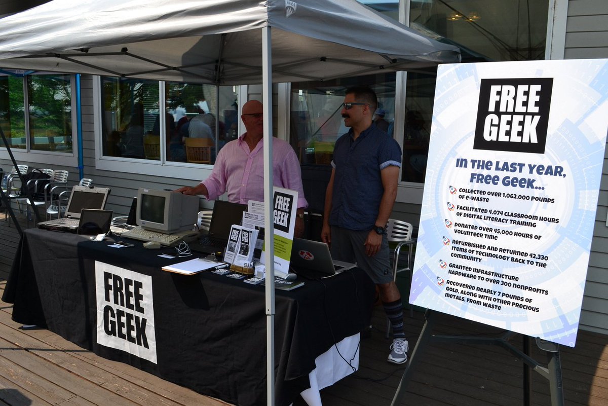 thePKGlobal's tweet photo. Thank you @FreeGeekPDX for joining us at 2017 @ProKarma PDX Golf Tournament. A non-profit doing great things for our communities. #PKGolf https://t.co/85s63bXKGy
